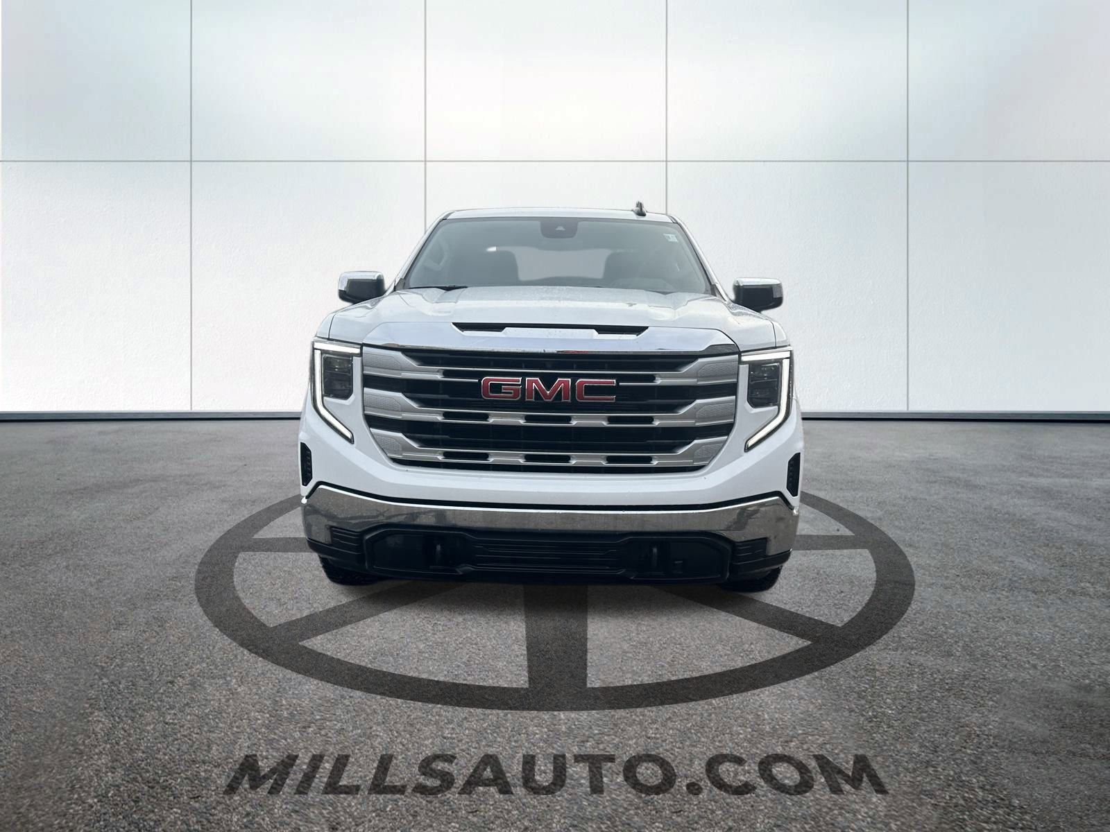 Used 2023 GMC Sierra 1500 SLE image 3
