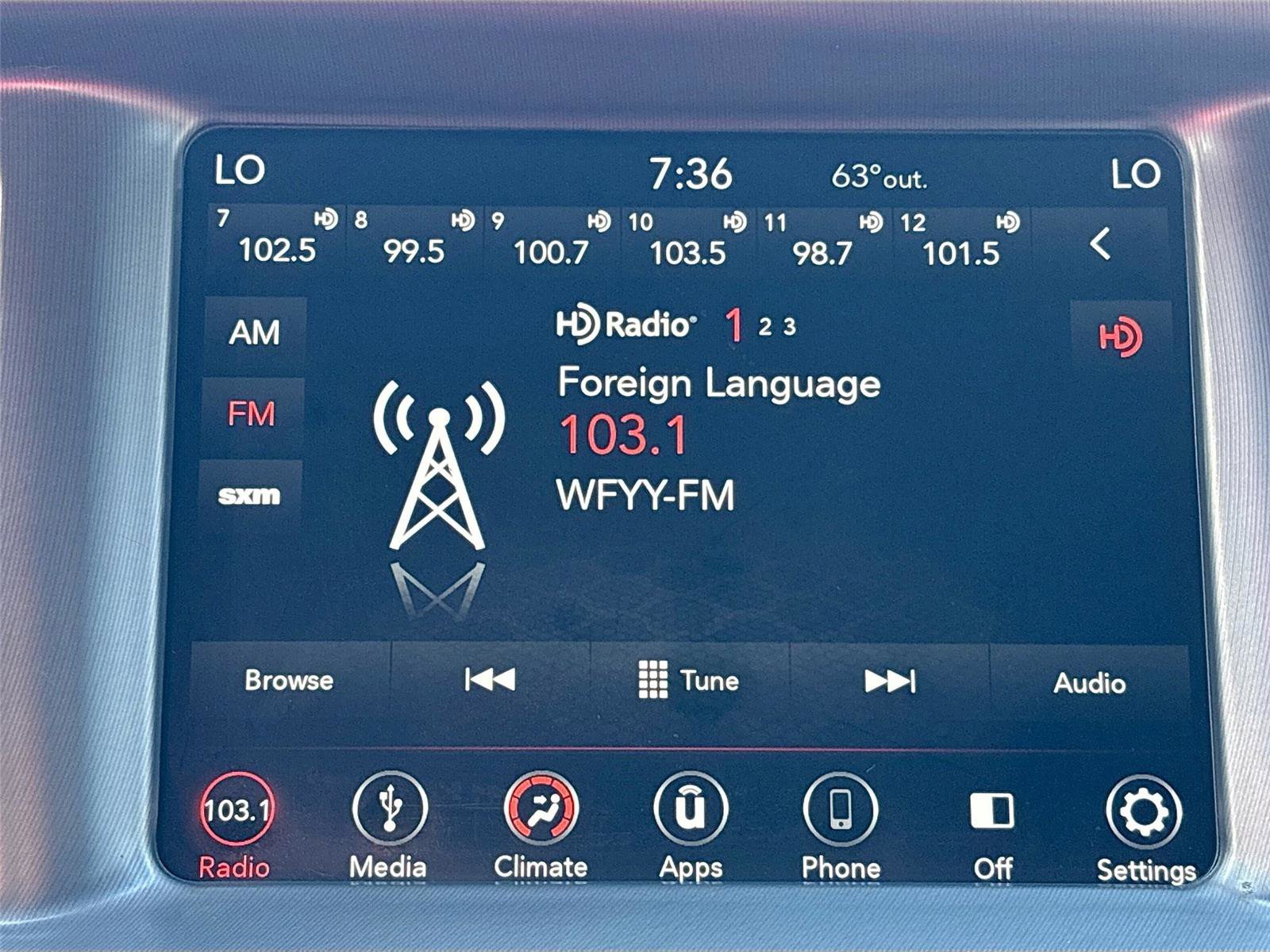 Used 2019 Dodge Charger R/T w/ Blacktop Package image 15