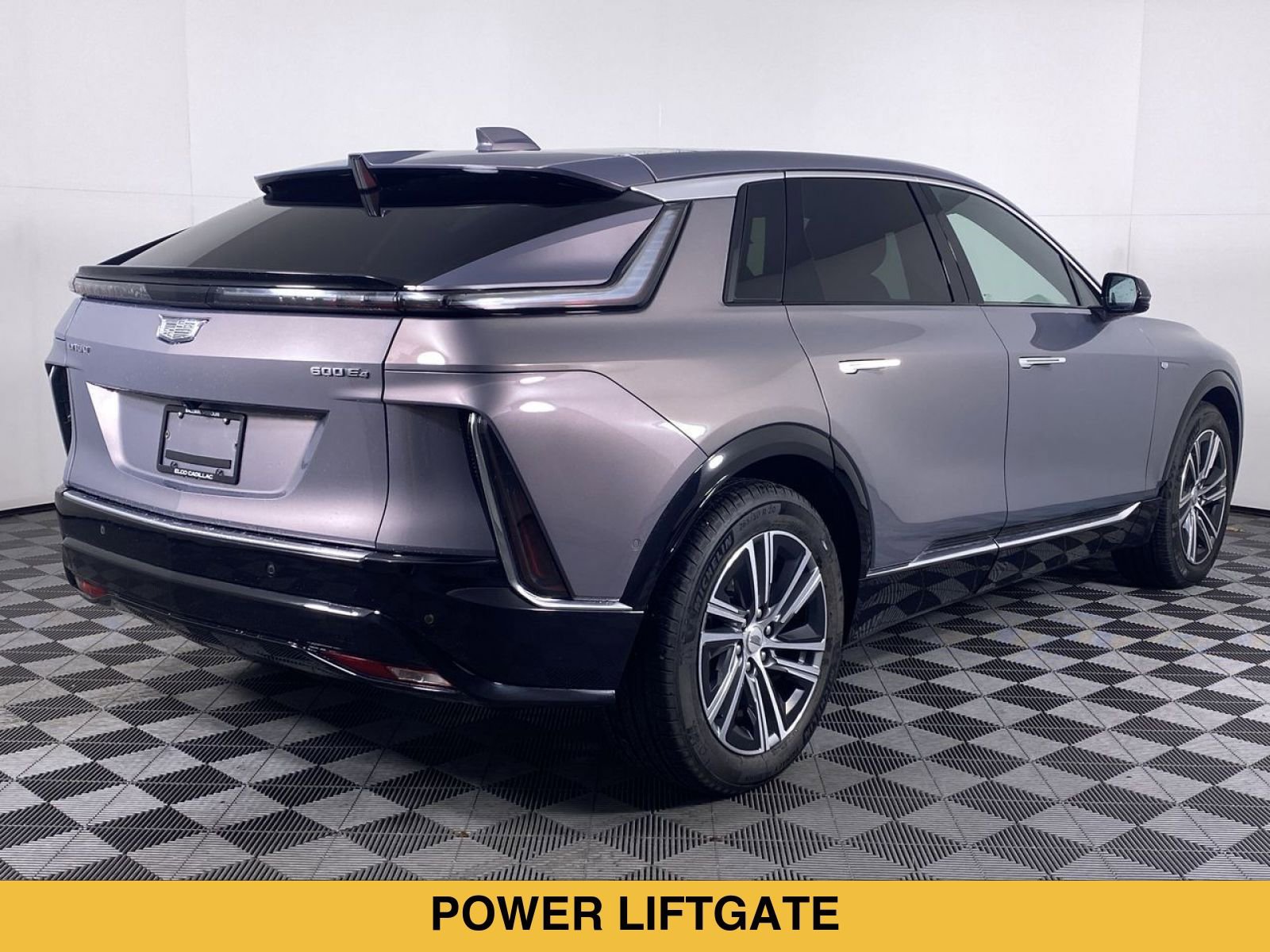 Certified 2024 Cadillac Lyriq Luxury AWD/4WD image 19