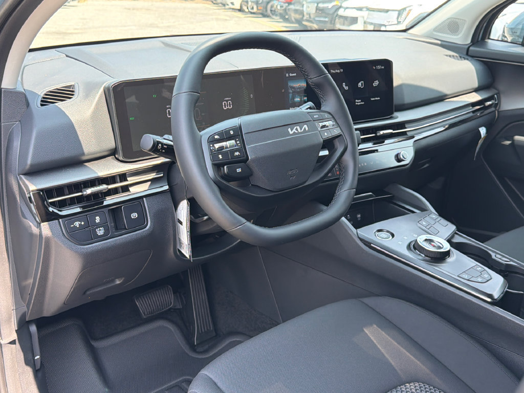 New 2027 Kia Sportage S FWD image 16