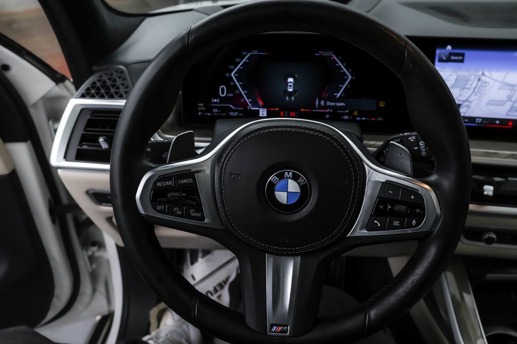 Used 2023 BMW X7 xDrive40i w/ M Sport Package image 16