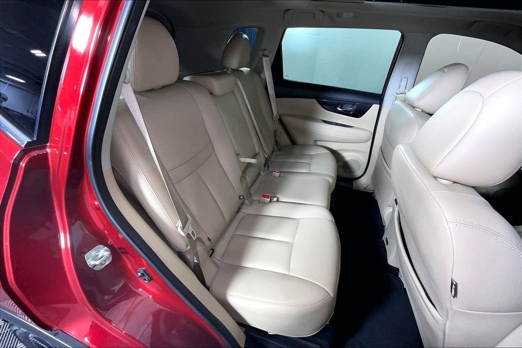 Used 2020 Nissan Rogue SL w/ Premium Package image 39