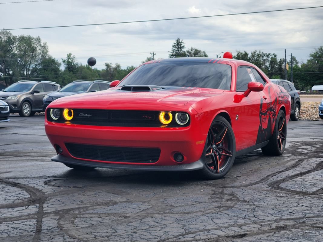 Used 2016 Dodge Challenger R/T Scat Pack RWD video 1