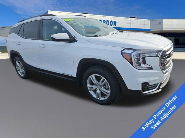 Used 2023 GMC Terrain SLE w/ Driver Convenience Package image 8