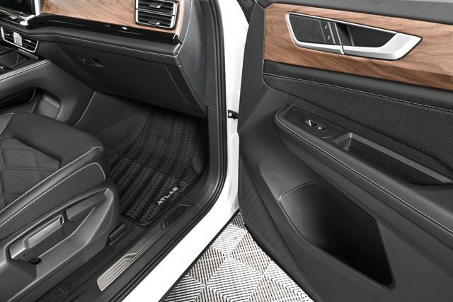 New 2026 Volkswagen Atlas SE image 25