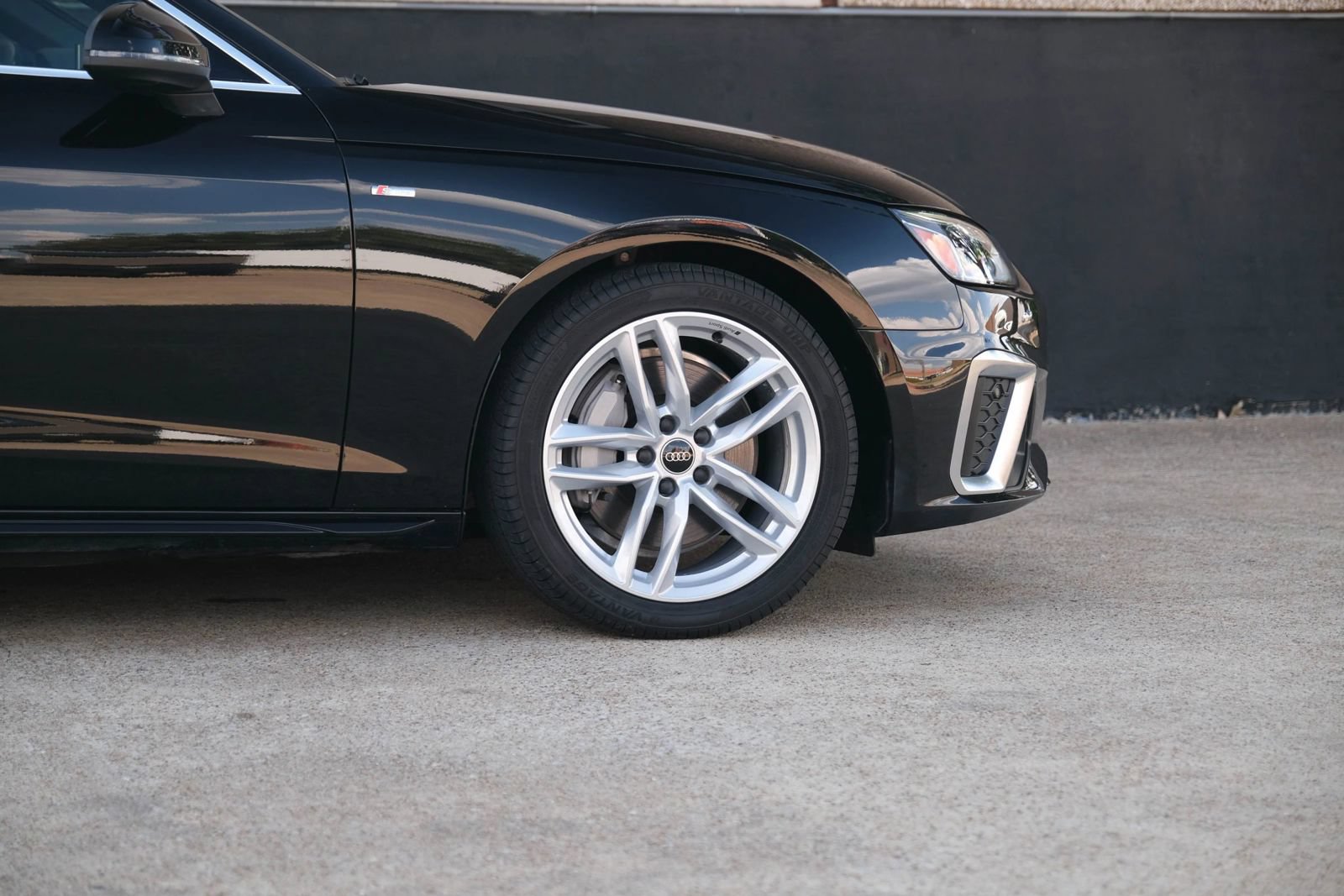 Used 2024 Audi A4 2.0T Premium Plus AWD/4WD image 8