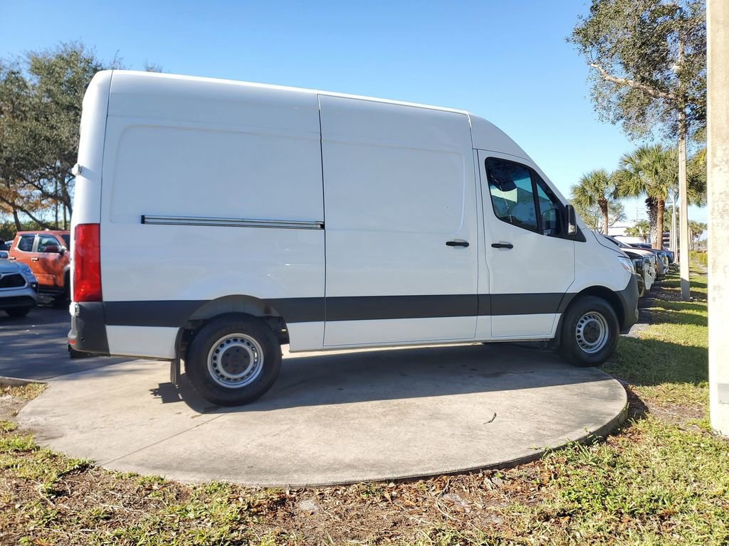 Used 2023 Mercedes-Benz Sprinter 2500 image 6