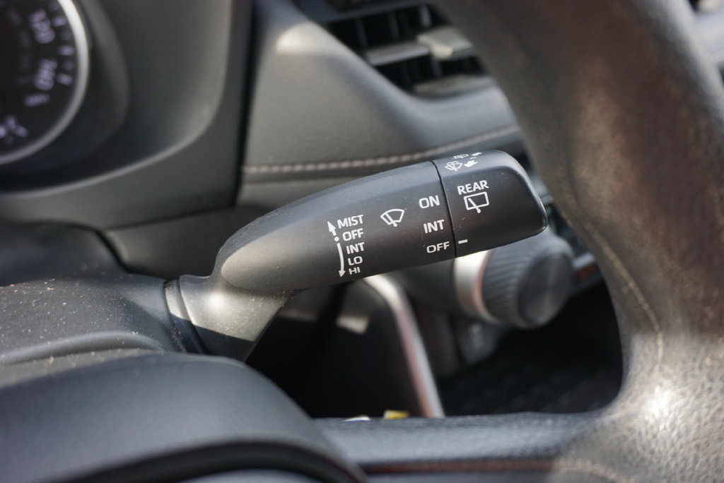 Used 2022 Toyota RAV4 LE AWD/4WD image 24
