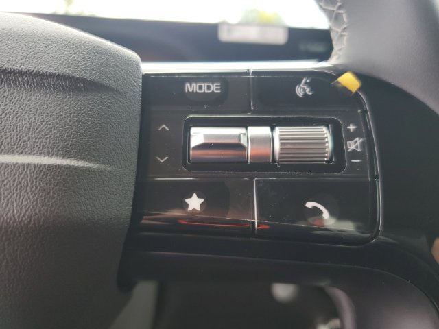 New 2027 Kia Carnival SX w/ Dark Edition Package FWD image 30