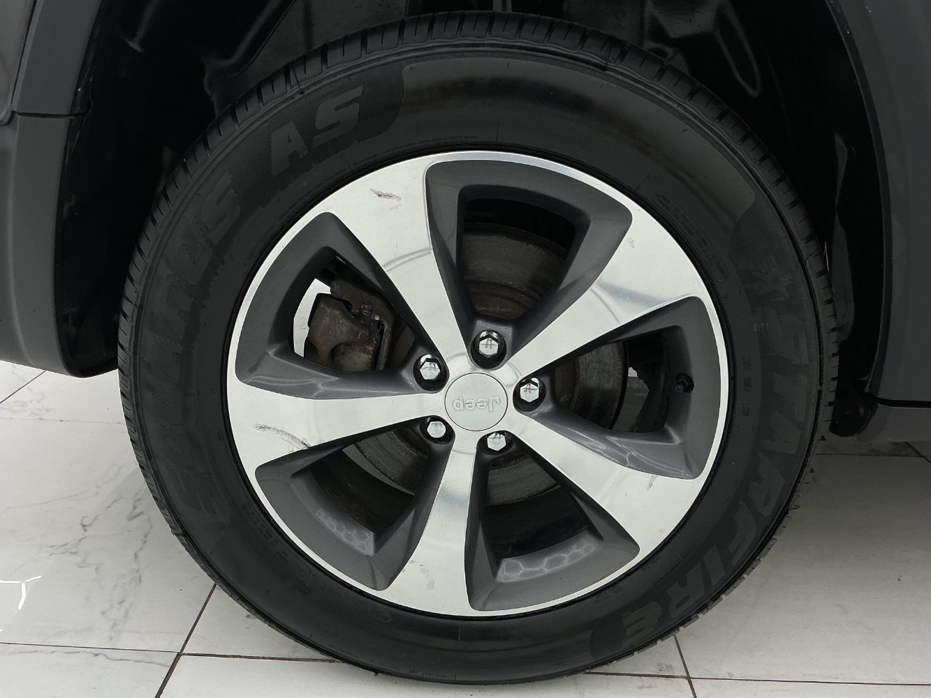 Used 2019 Jeep Cherokee Limited AWD/4WD image 49