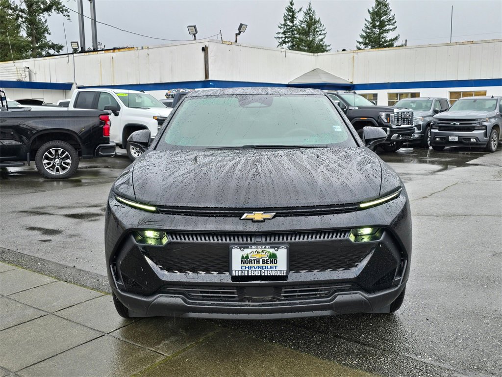 Used 2025 Chevrolet Equinox EV LT image 3