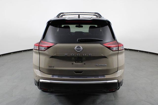 Certified 2025 Nissan Rogue Platinum FWD image 11