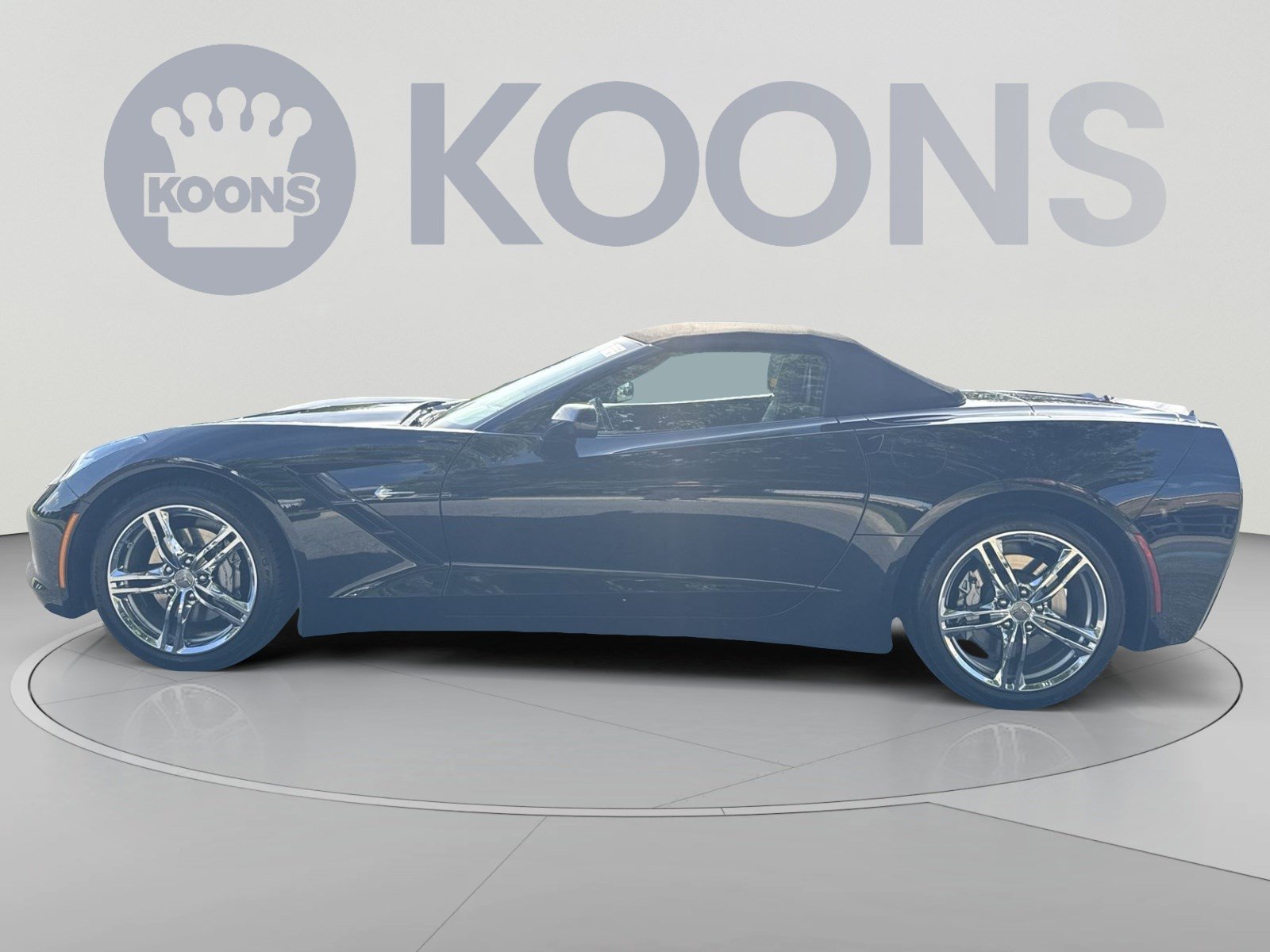 Used 2016 Chevrolet Corvette Stingray Convertible RWD image 2