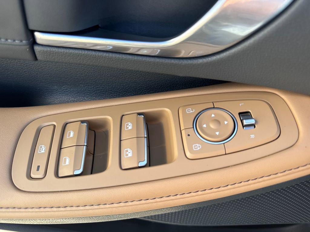 Used 2023 Hyundai Sonata Limited w/ Cargo Package image 22