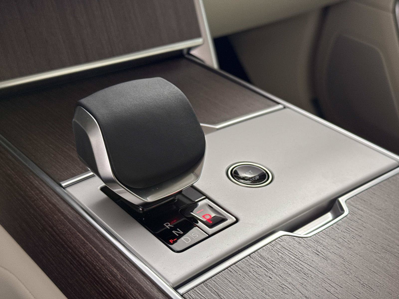 New 2026 Land Rover Range Rover SE AWD/4WD image 29