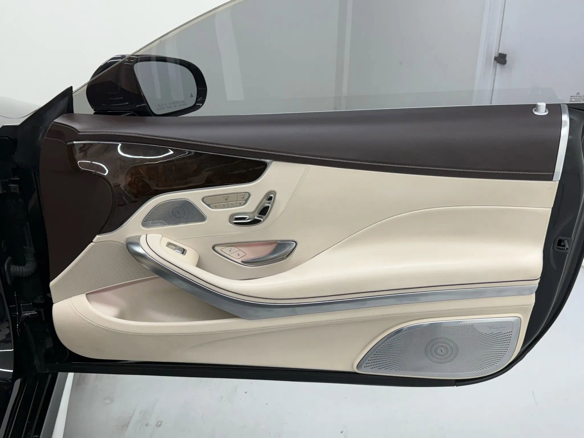 Used 2015 Mercedes-Benz S 63 AMG 4MATIC Coupe image 15