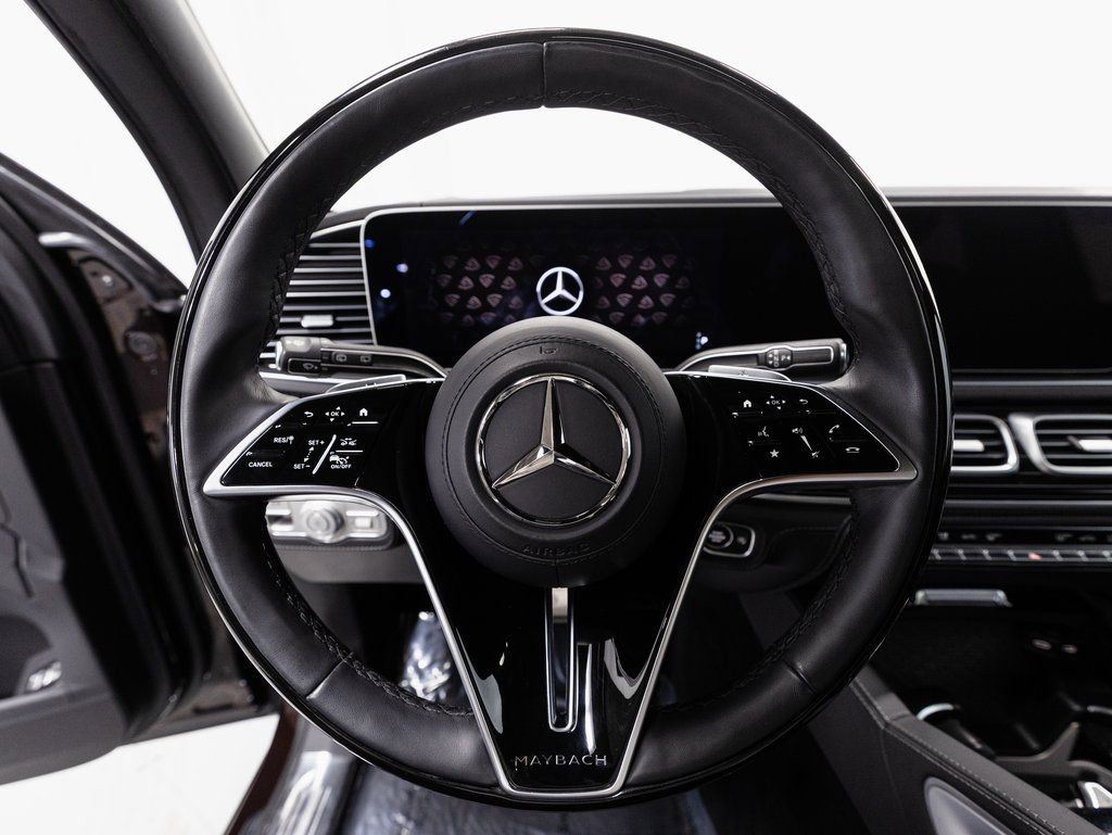 Used 2024 Mercedes-Benz Maybach GLS 600 4MATIC image 12