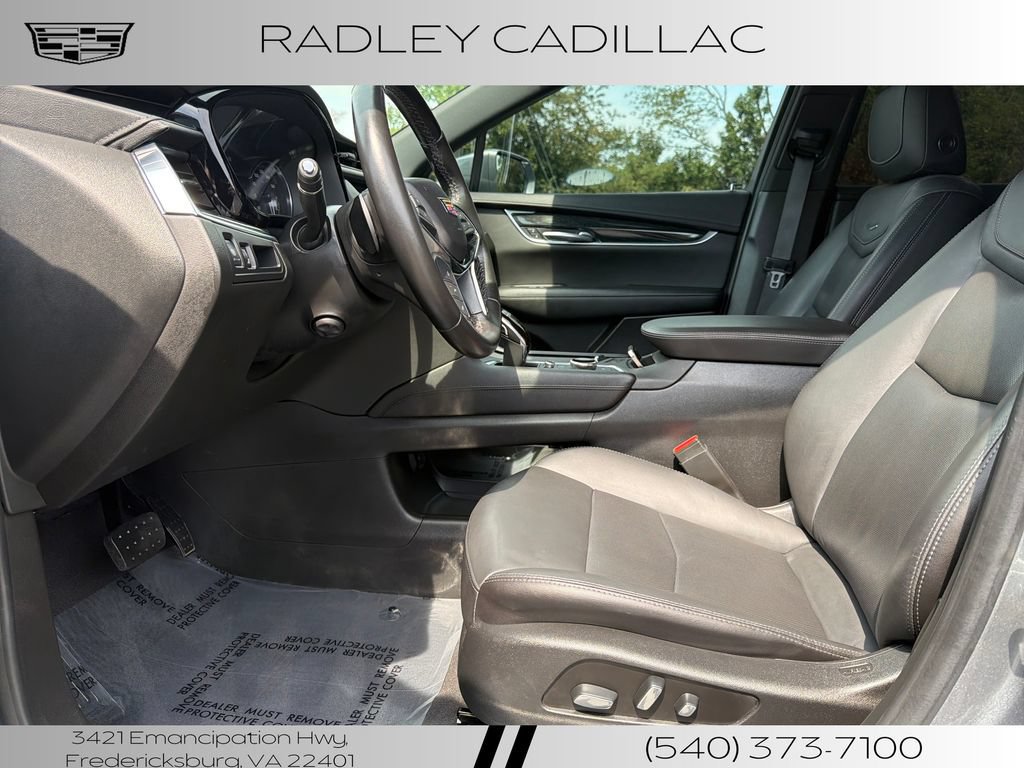 Used 2020 Cadillac XT5 Premium Luxury AWD/4WD image 3