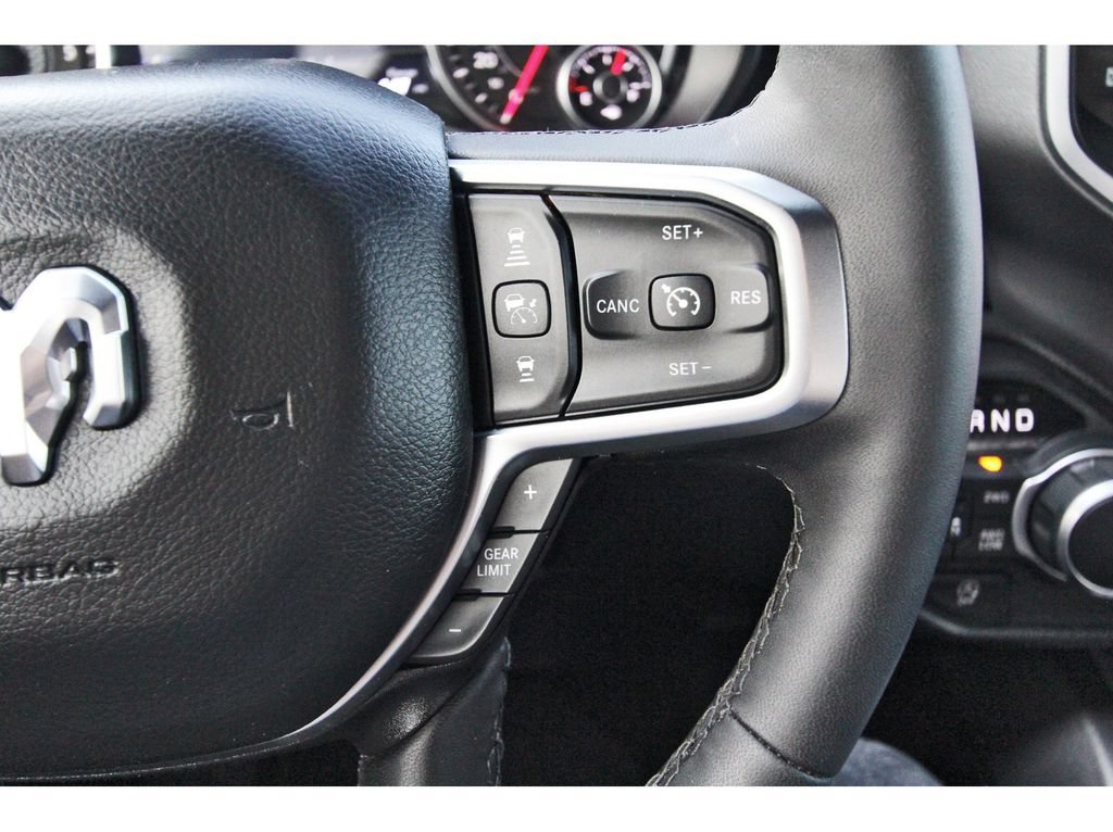 Used 2025 RAM 1500 Big Horn AWD/4WD image 19