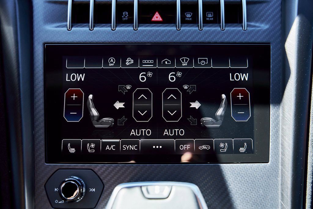 Used 2024 Lamborghini Urus Performante image 82