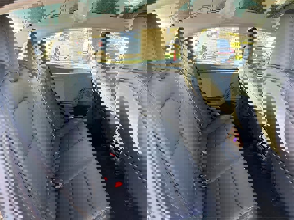 Used 2024 Tesla Model 3 Standard Range image 33