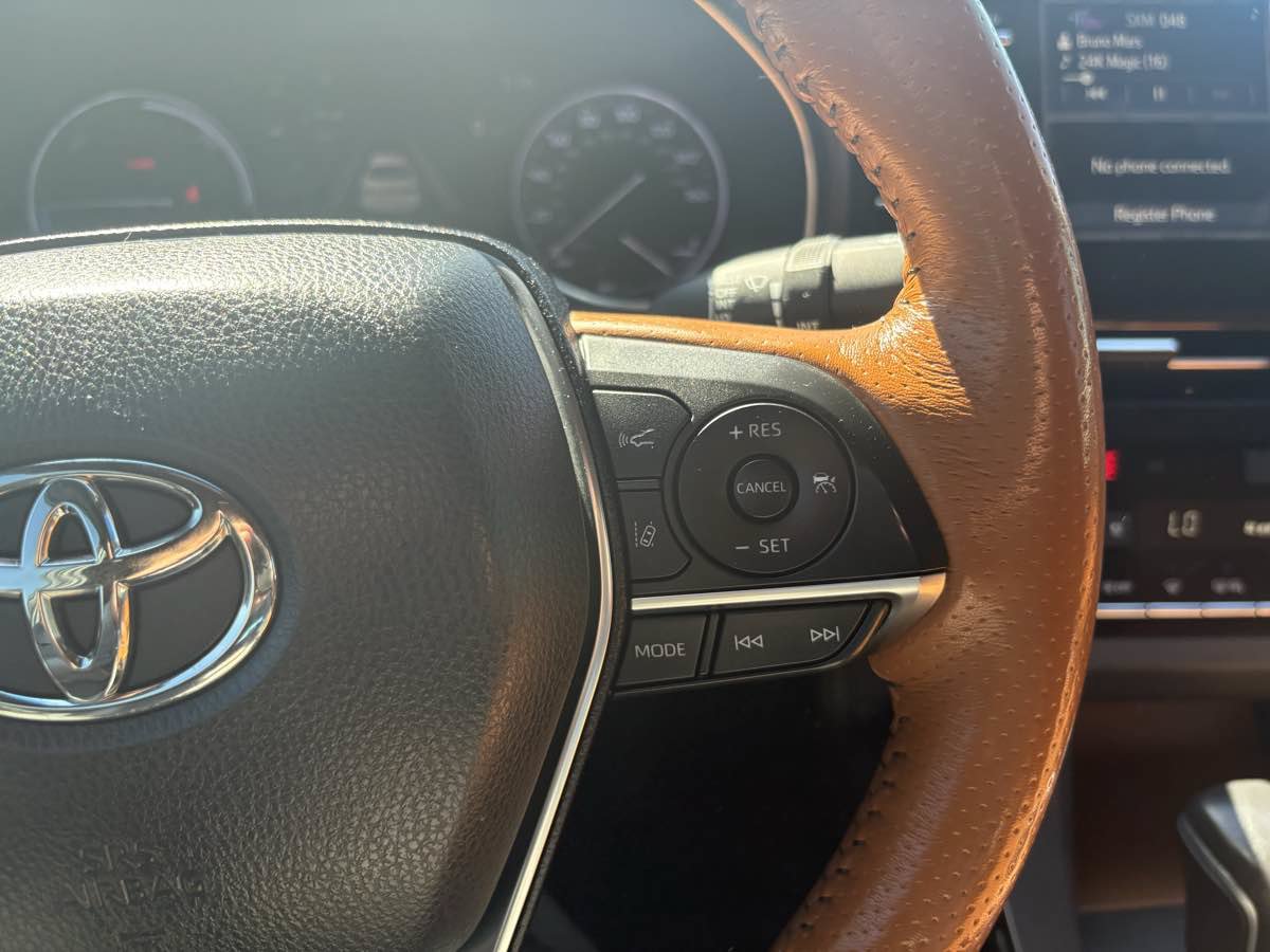 Used 2020 Toyota Avalon Limited w/ Advanced Safety Package FWD image 30