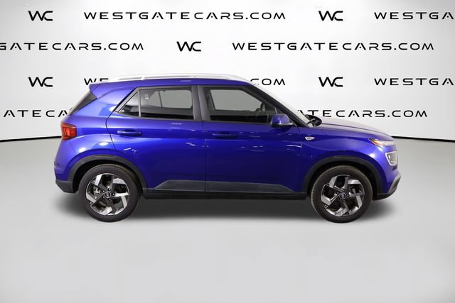 Used 2025 Hyundai Venue SEL FWD image 42