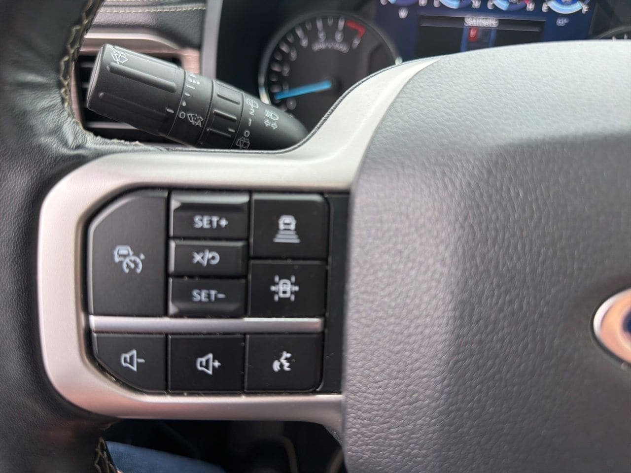 Used 2024 Ford Expedition Max Limited RWD image 39