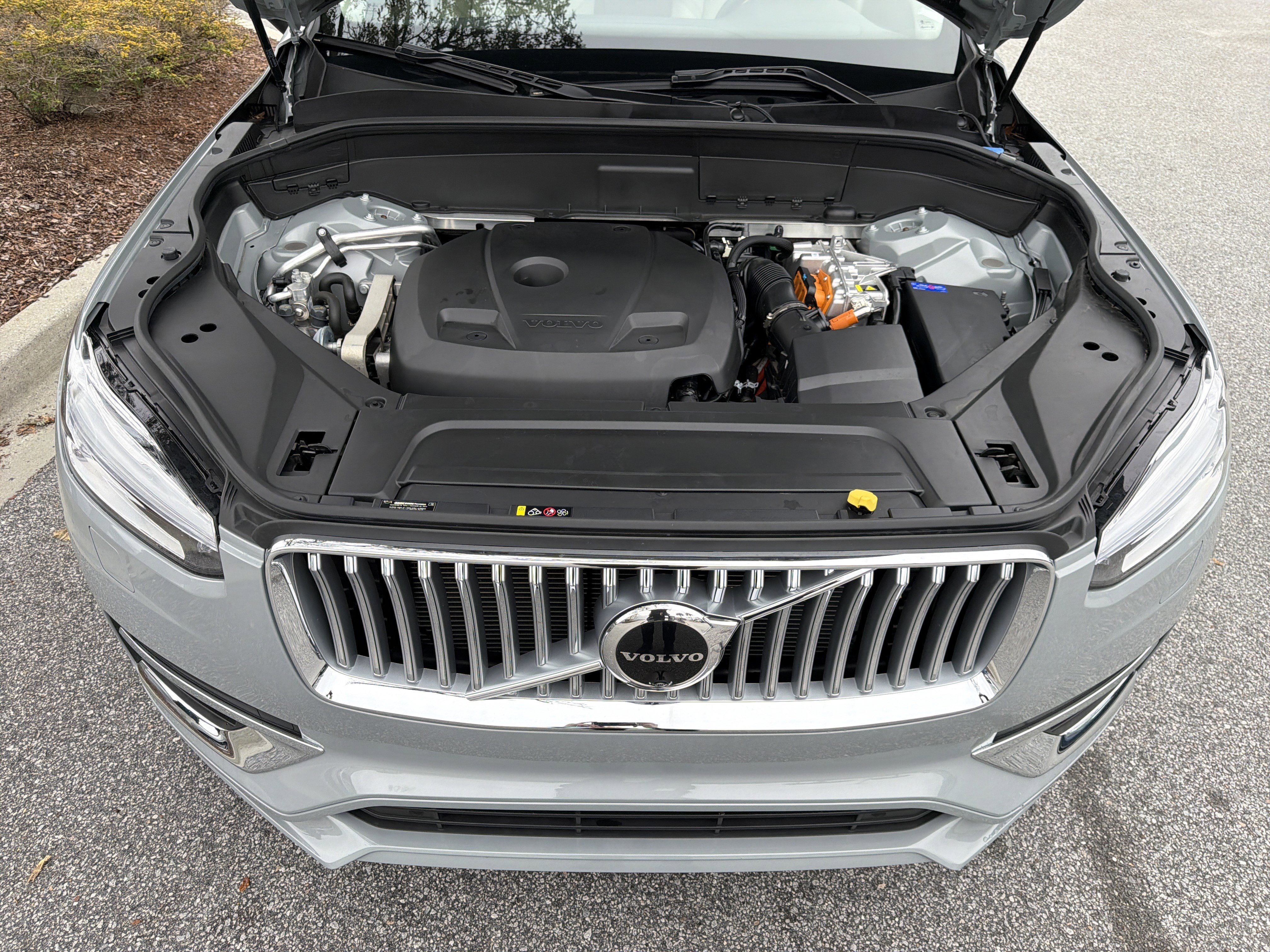 Certified 2024 Volvo XC90 T8 Plus w/ Protection Package Premier image 36