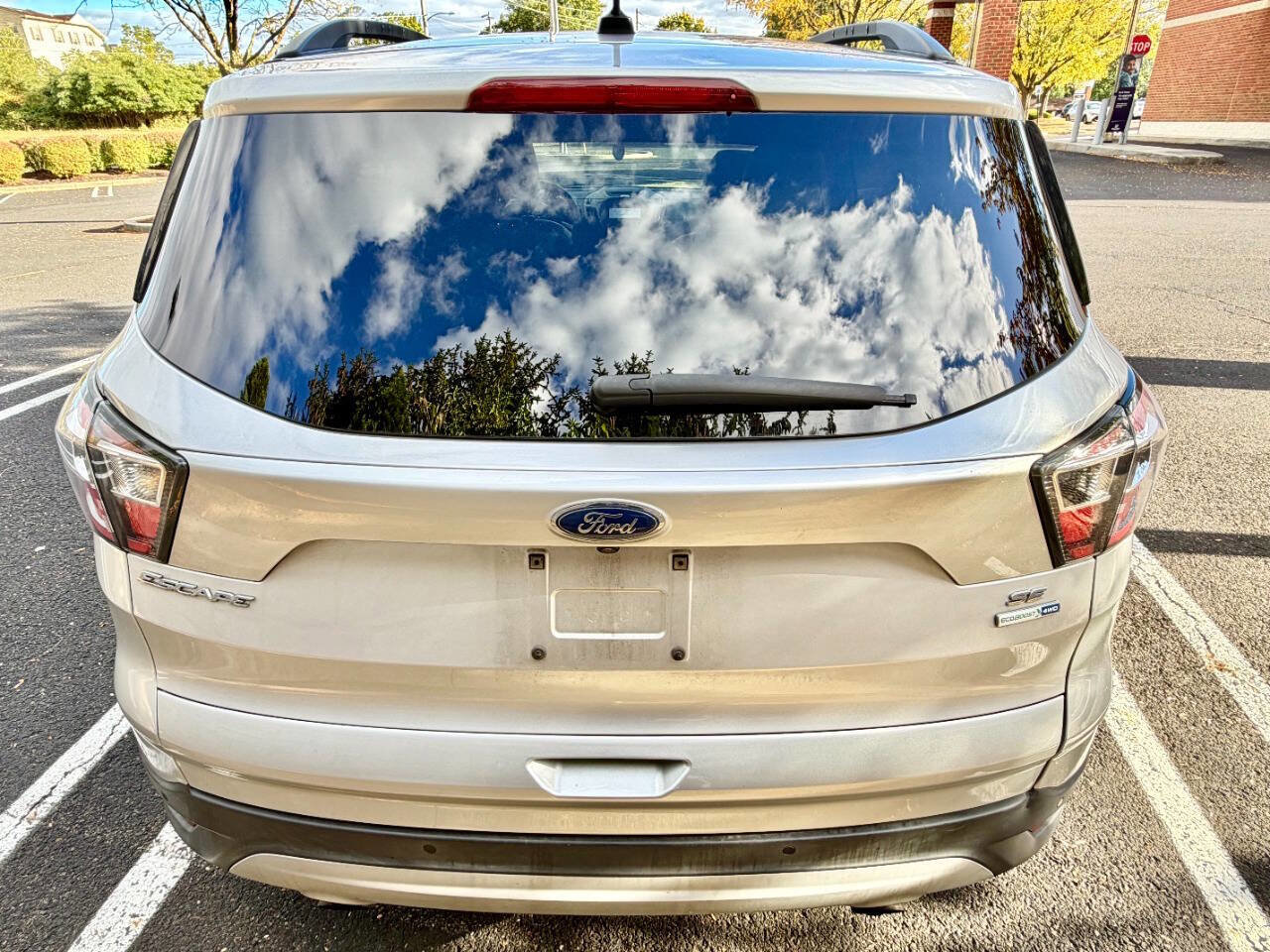 Used 2017 Ford Escape SE w/ SE Leather Comfort Package image 7