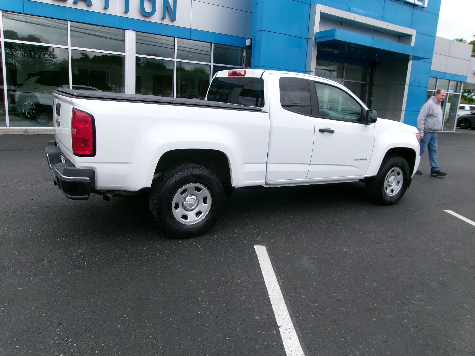 Used 2018 Chevrolet Colorado W/T w/ WT Convenience Package RWD image 3