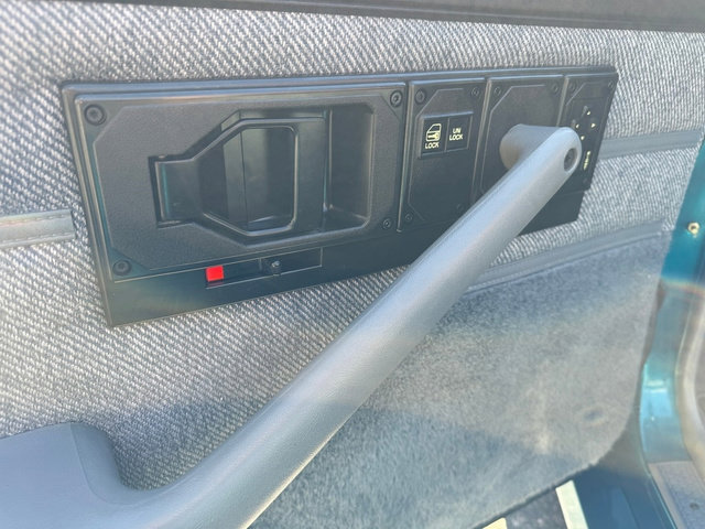 Used 1991 Chevrolet Camaro RS image 32