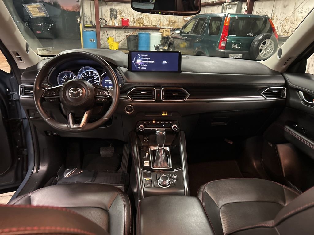 Used 2023 MAZDA CX-5 Carbon Edition image 17