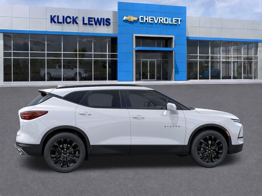 New 2026 Chevrolet Blazer LT w/ Sound & Technology Package AWD/4WD image 5