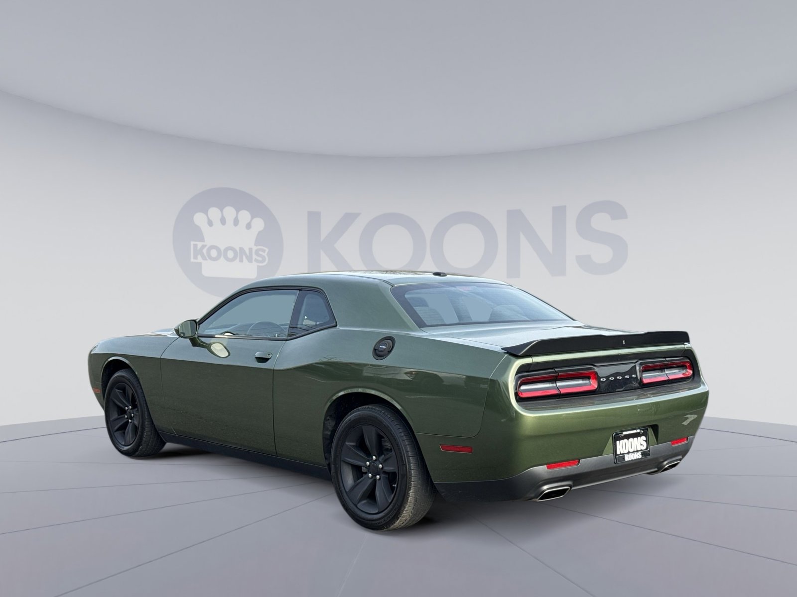 Used 2023 Dodge Challenger SXT w/ Cold Weather Group image 4