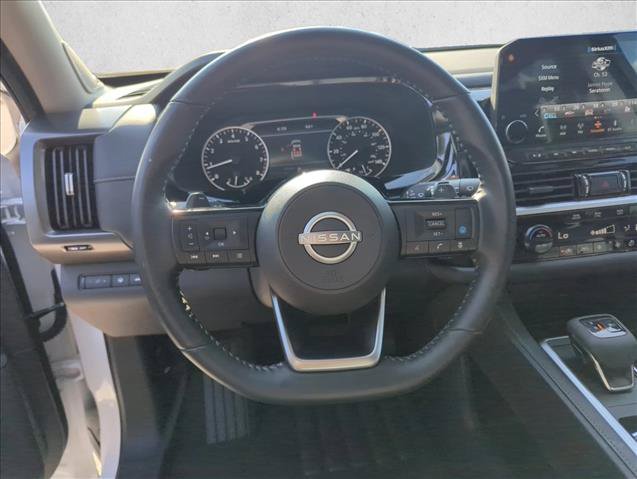 Used 2025 Nissan Pathfinder SL w/ SL Premium Package FWD image 23
