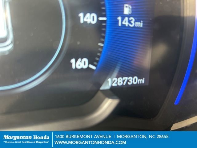 Used 2019 Hyundai Santa Fe SEL w/ Cargo Package image 19