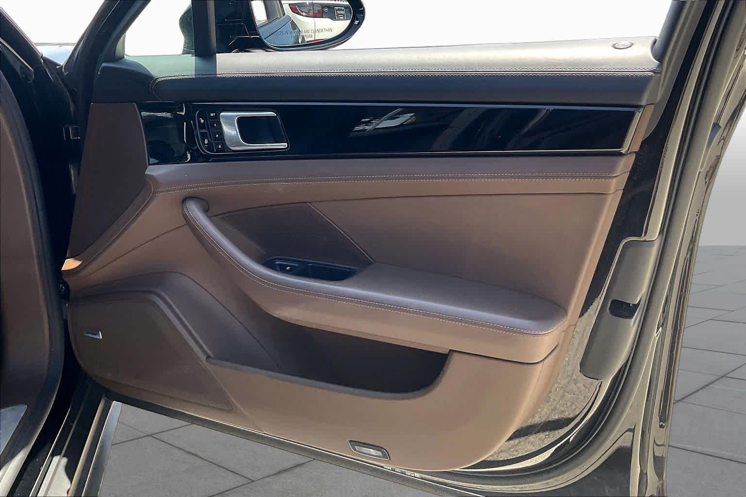 Used 2018 Porsche Panamera 4 AWD/4WD image 23