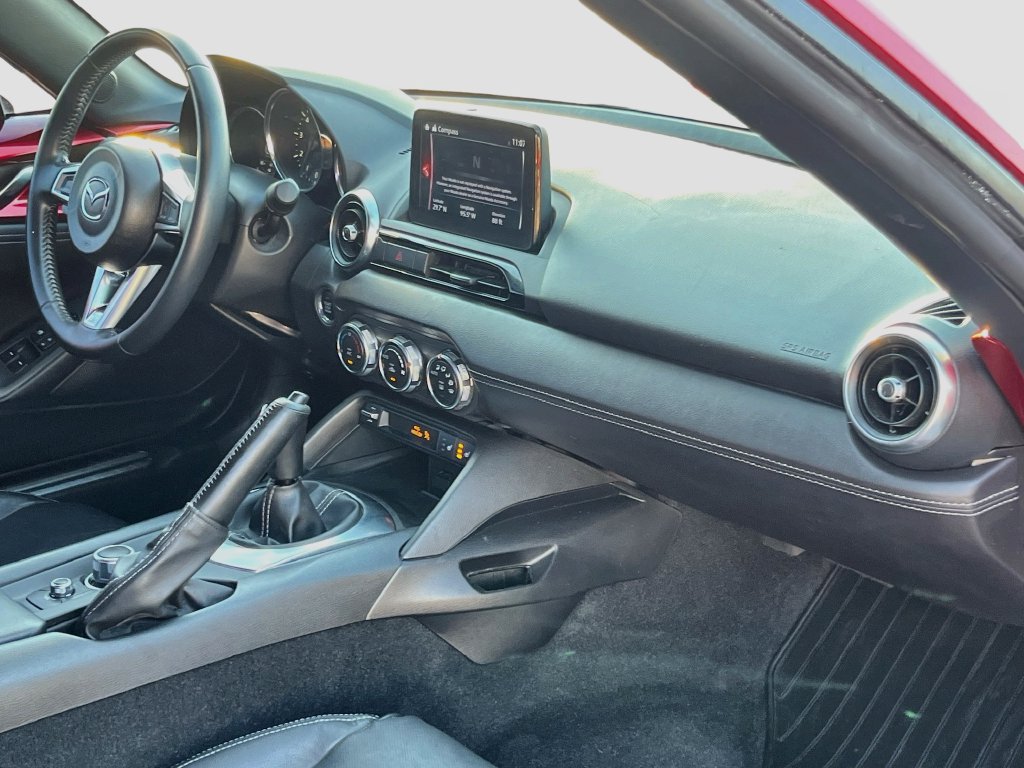 Used 2022 MAZDA MX-5 Miata RF Grand Touring RWD image 26