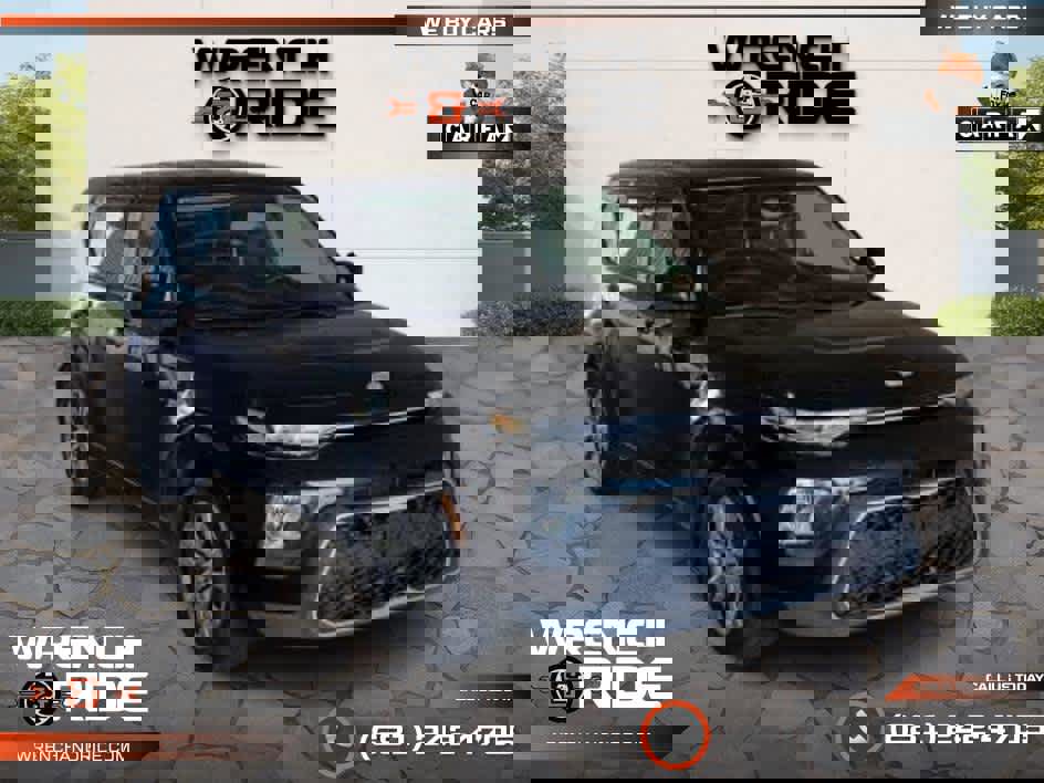 Used 2020 Kia Soul LX image 1