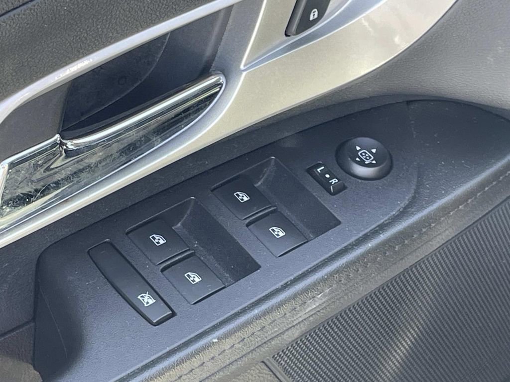 Used 2016 Chevrolet Equinox LT FWD image 15