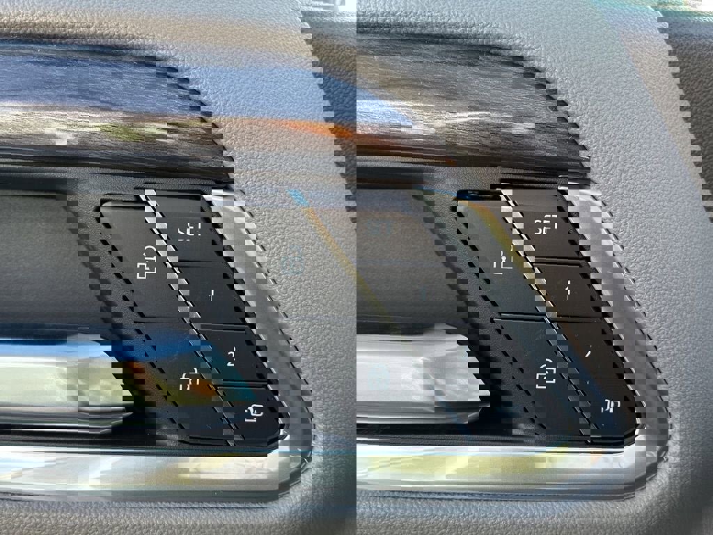 New 2026 Chevrolet Silverado 1500 LTZ w/ LTZ Premium Package image 27