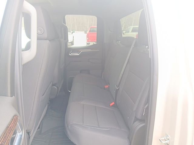 New 2026 GMC Sierra 1500 SLE image 3