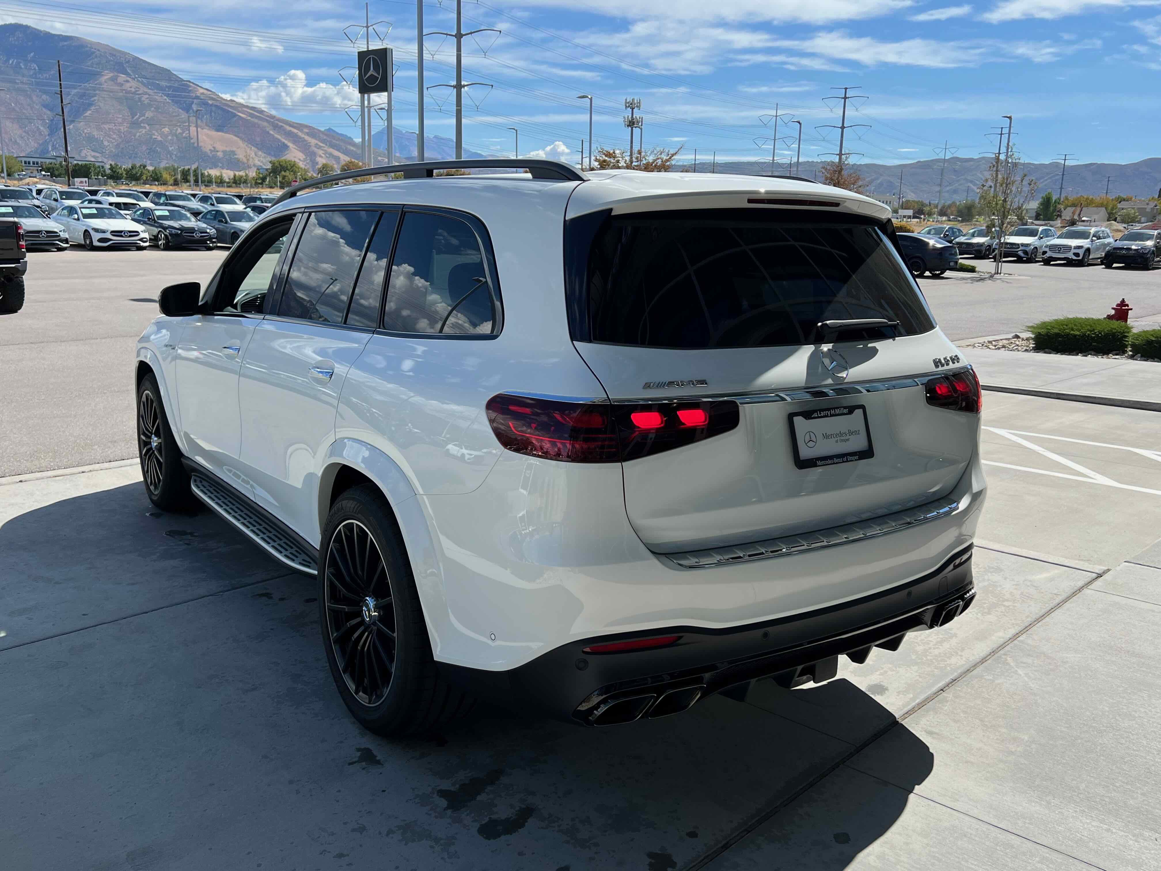 New 2026 Mercedes-Benz GLS 63 AMG 4MATIC image 11