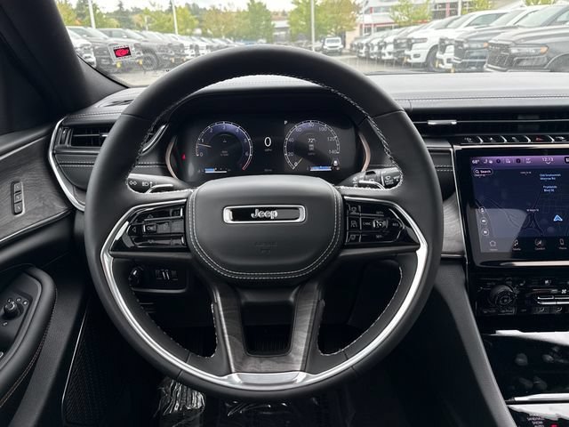 New 2025 Jeep Grand Cherokee L Overland AWD/4WD image 10