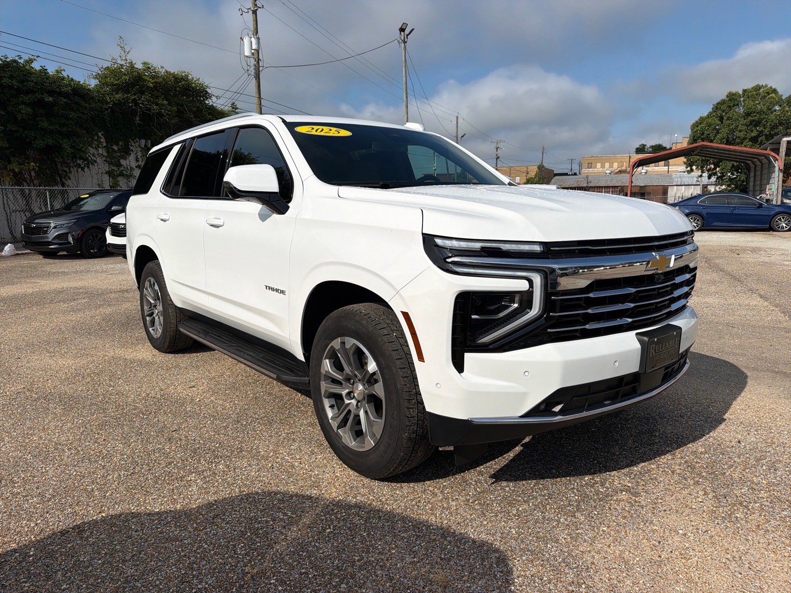 Used 2025 Chevrolet Tahoe LT w/ Comfort Package RWD image 2