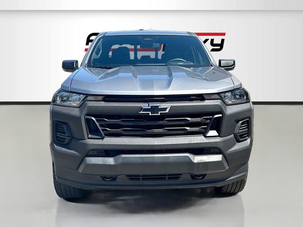 Used 2026 Chevrolet Colorado W/T image 2