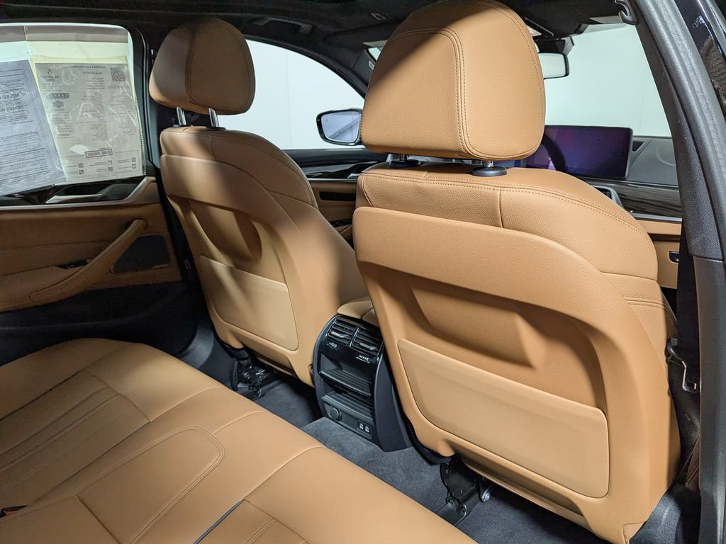 Certified 2023 BMW 530e xDrive w/ Premium Package AWD/4WD image 41