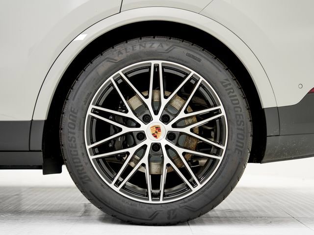 New 2026 Porsche Cayenne Coupe image 29