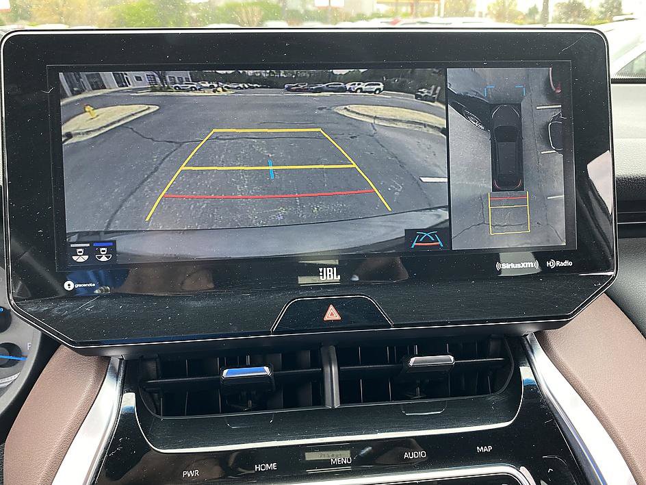 Certified 2021 Toyota Venza Limited image 15